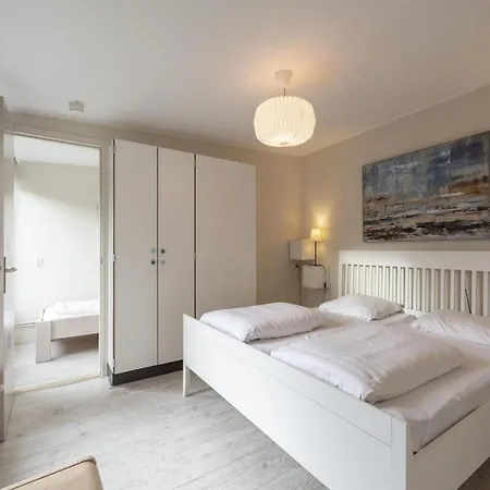 Lovely Bungalow Near The Beach For 5 People Semesterbostad Sint Maartensvlotbrug