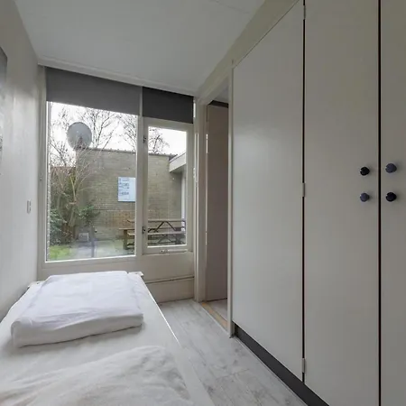 Lovely Bungalow Near The Beach For 5 People Sint Maartensvlotbrug